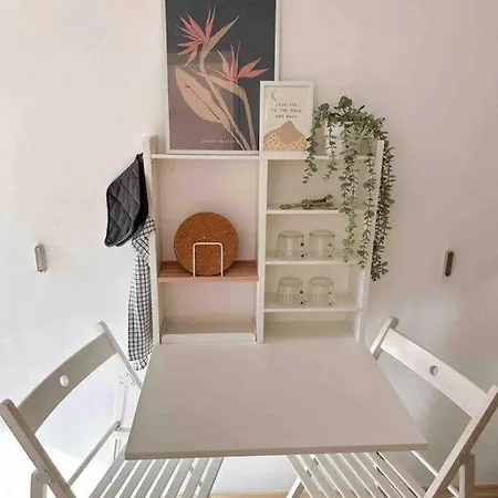 Nami - Robin - Helle Mitten In Der Stadt Apartamento *