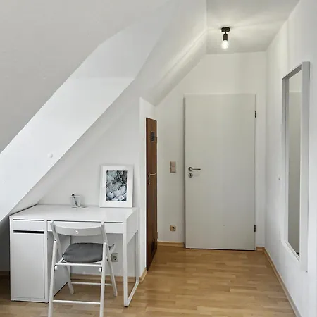 Nami - Robin - Helle Mitten In Der Stadt * Memmingen